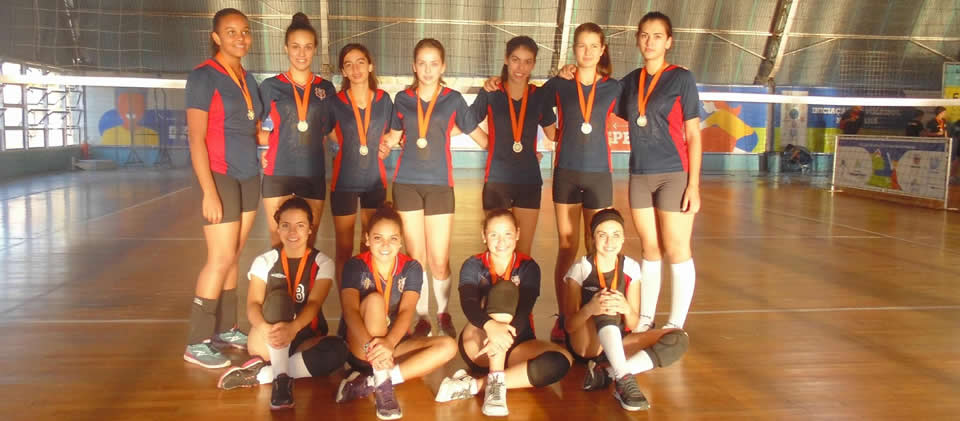 Equipe de Piraquara conquista o segundo lugar em campeonato de Voleibol