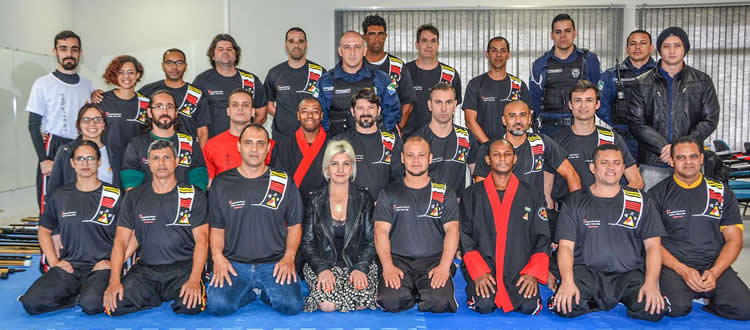 guardas-municipais-de-pinhais-recebem-treinamento-em-artes-marciais