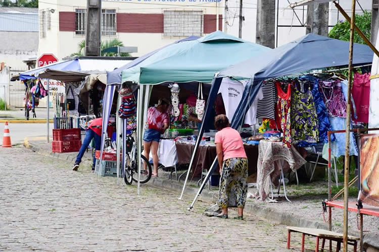 Feirinha de Piraquara funciona em novo local