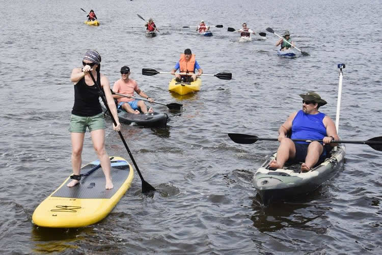 dia da familia e comemoracao de aniversario 126 de piraquara termina com remada na lagoa da cidade