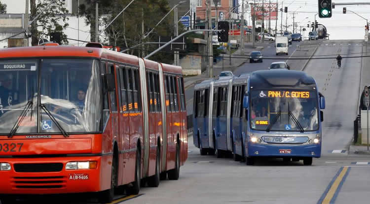 motoristas-e-cobradores-fazem-assembleia-e-aprovam-indicativo-de-greve